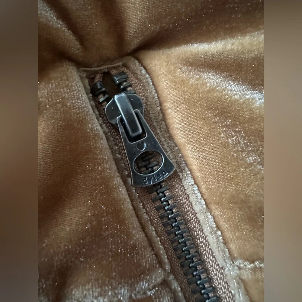 DYLAN Vintage Velvet Puffer Vest Women’s Size Medium - Picture 6 of 12